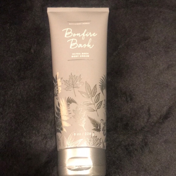 Bath & Body Works Other - BATH +BODY WORKS // Bonfire Bash